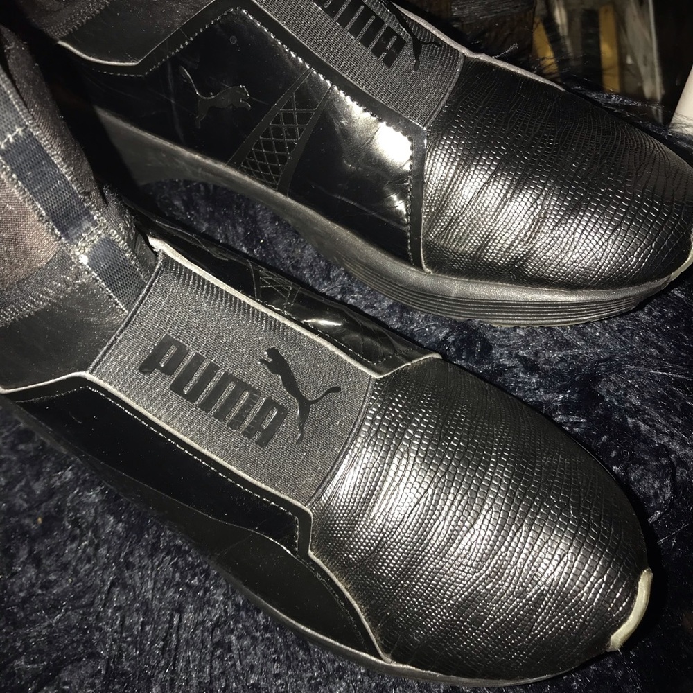 Black Puma Sneakers
